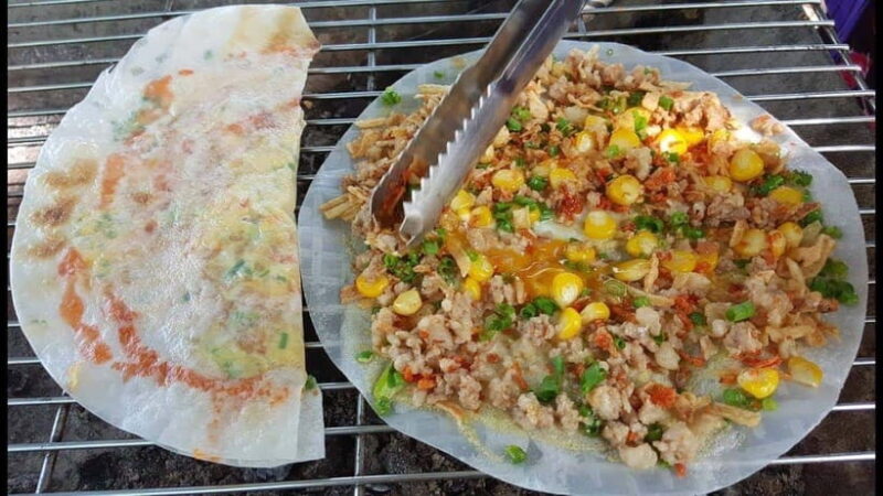Try The Delicous Food With A Local Tour Guide By Car/Scooter - Experience the Vibrant Street Food Scene