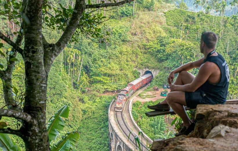 2-Day Ella and Yala Safari: Tour Tour from Colombo - First Stop: The Iconic Nine Arches Bridge