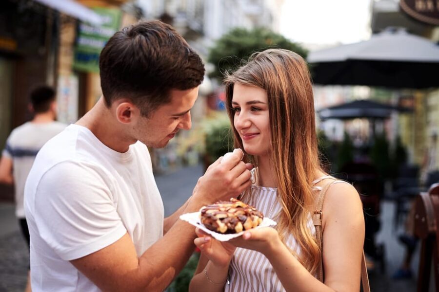 2,5 Hours Walking Tour with Chocolate, Waffles and Frites. - The Sum Up