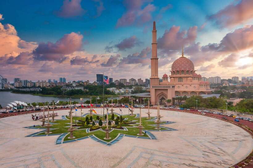 3-Days Genting Highlands+Putrajaya & Kuala Lumpur City Tour - Exploring Kuala Lumpur: The Heart of the Tour