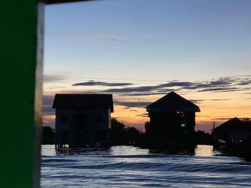 3 Days Temple Tour: Sunrise, Sunset, and Fishing Village - Awakening at Angkor: The Magic of Sunrise and the Temple Circuit  