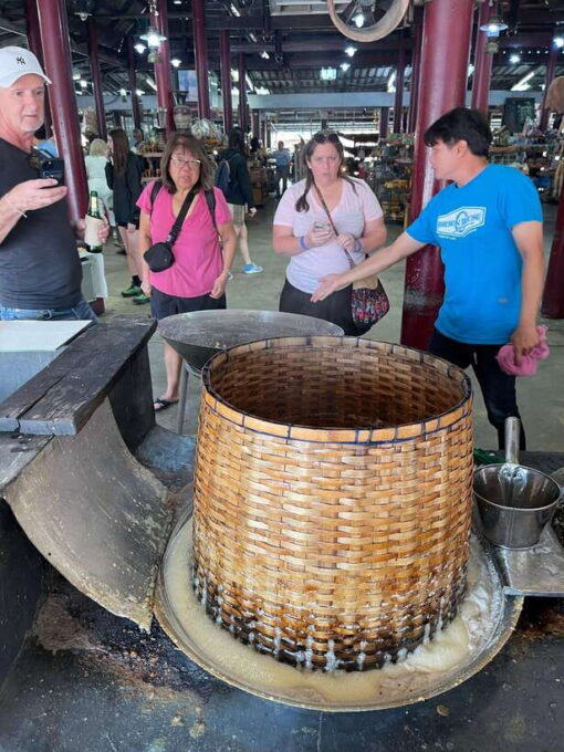 1-Day Trip: Floating Market & Railway Market by Toyota Camry - Explore the Unique Markets