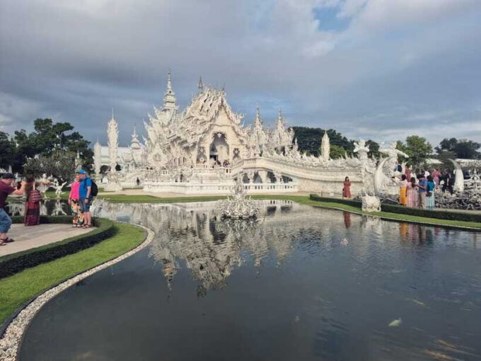 Chiang Rai : Half-Day Temple Tour in Chiang Rai (8 Am -1 Pm) - Inclusions and Exclusions