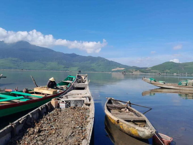 From Hoi An: Day-Trip to Hue Citadel, Royal Tombs & Pagoda - Visiting Hue Imperial Citadel