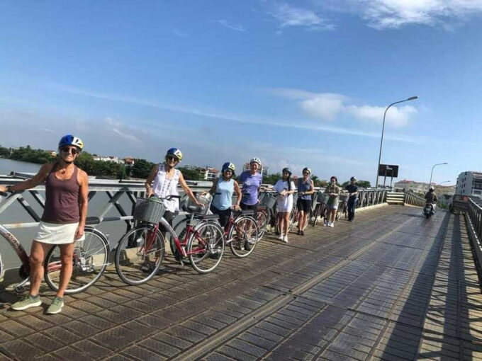 Hoi An: Half-Day Bike Tour With Local Guide - Participant Requirements and Recommendations