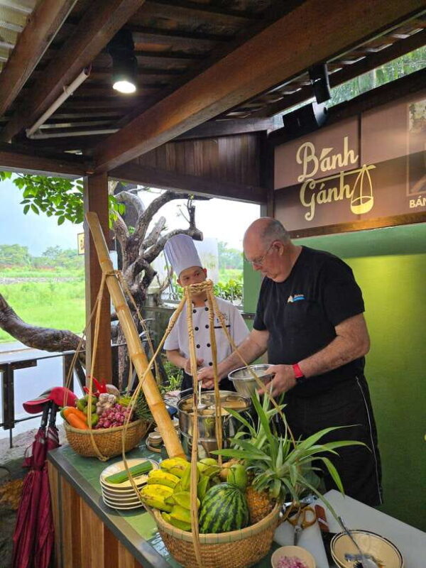 Hue: Market Tour and Cooking Class With Typical Dishes - Ingredients and Fresh Produce