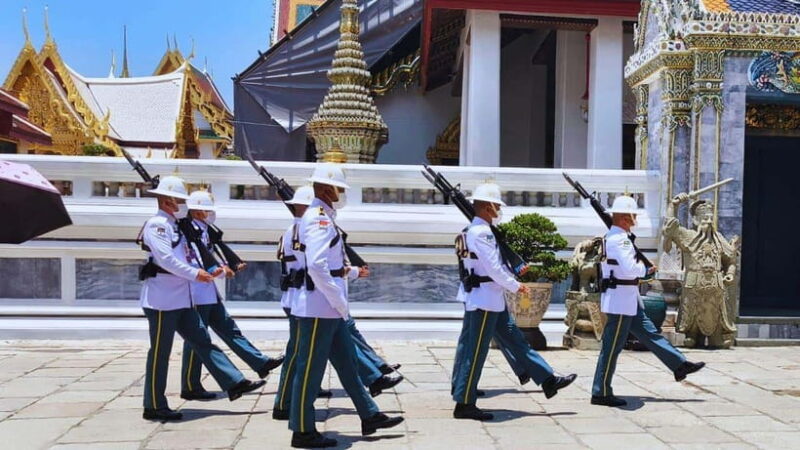 Bangkok: Grand Palace, Wat Arun & Giant Buddha Iconic Tour - Customer Reviews and Ratings