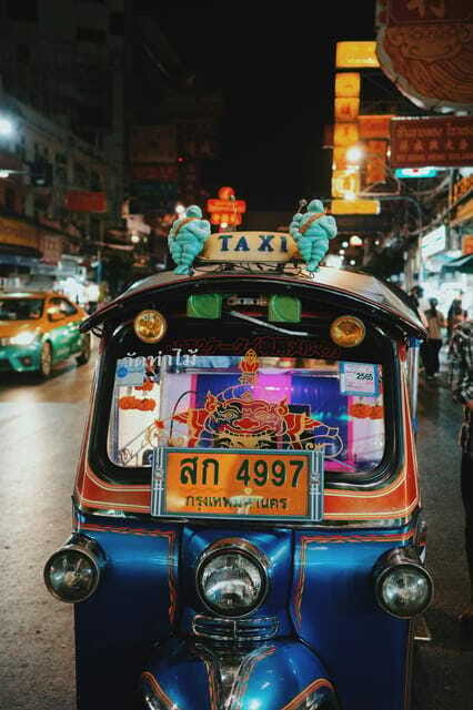 Bangkok: Private Tuk-Tuk Night Tour, River Boat & Eats - Important Information