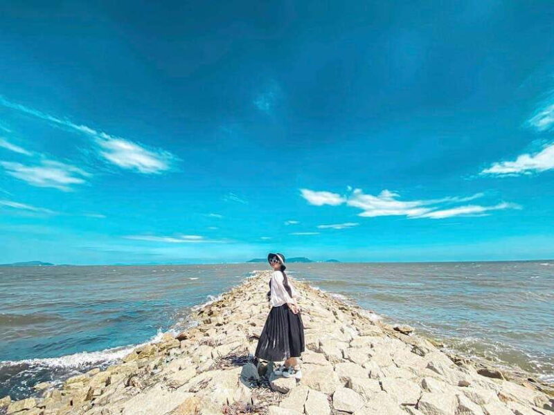 Can Gio Mangrove Forest and Monkey Island 1 Day - Dining Experience: Traditional Vietnamese Cuisine