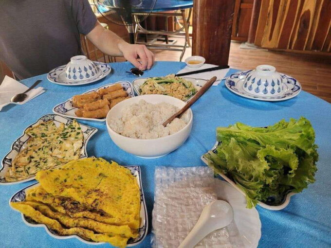 Da Nang/Hoi An: Luxury My Son Holyland Small Group Adventure - Lunch With Authentic Vietnamese Cuisine