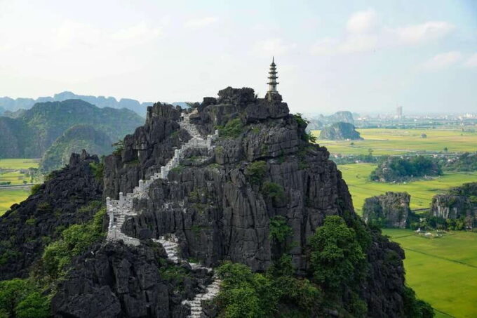From Ha Noi: Bai Dinh Trang An Ninh Binh Tour Full Day Lunch - Inclusions and Services Provided