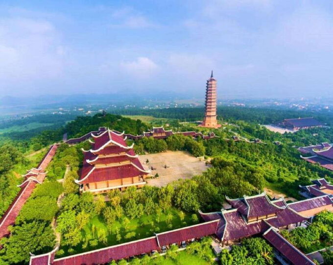 Hanoi: Trang An Boat, Bai Dinh Pagoda, & Mua Cave Day Tour - Cultural Immersion and Natural Wonders