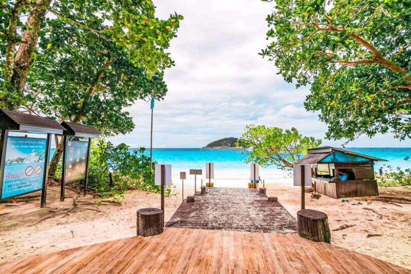 Phuket/Khao Lak: Similan Islands Speedboat Tour With Lunch - Included Amenities