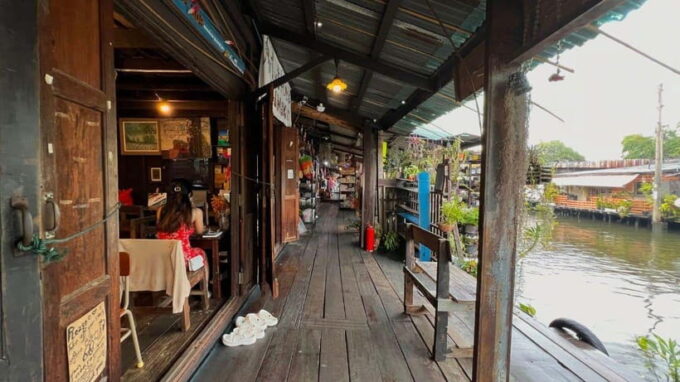 2 Hours Private Bangkok Canal Boat Tour by Long-Tail Boat - Tour Logistics and Essential Information