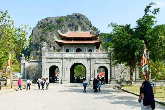 From Ha Noi: Bai Dinh Trang An Ninh Binh Tour Full Day Lunch - Frequently Asked Questions