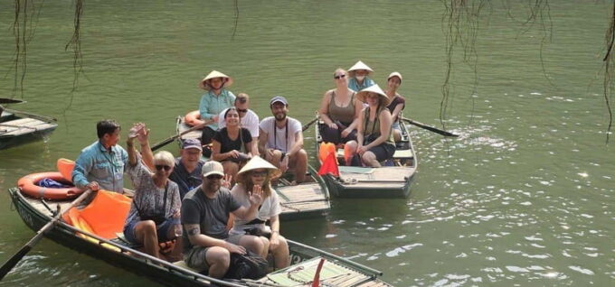 From Hanoi: Ninh Binh, Tam Coc and Mua Cave Trip With Lunch - Boat Cruise on Ngô Đồng River