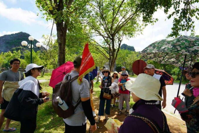 Hanoi: Hoa Lu, Tam Coc, Mua Cave 1-Day Ninh Binh Luxury Tour - Booking Information