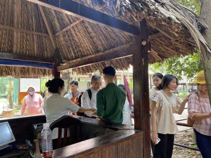 HoChiMinh: Discover Cu Chi Tunnels-A Journey Through History - Tips for an Enjoyable Experience