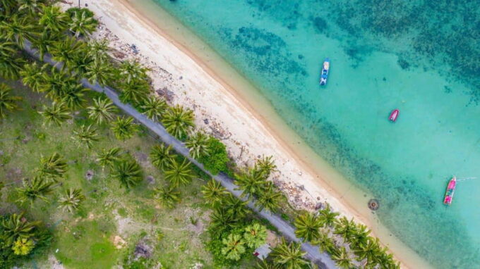 Ko Samui: Private Longtail Boat Tour to Koh Madsum & Koh Tan - Getting to the Starting Location