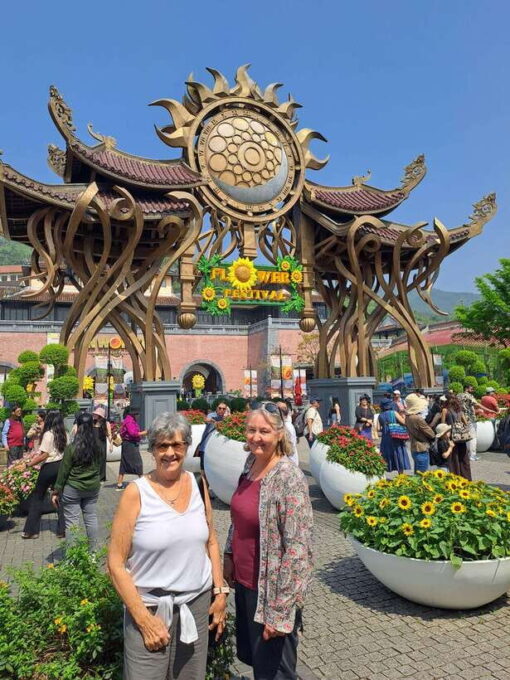 Bana Hills & Golden Hand Bridge Private Tour - Customer Feedback and Ratings