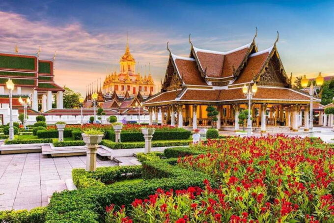 Bangkok: Wat Ratchanatdaram, Golden Mount, & Wat Trai Mit - Frequently Asked Questions