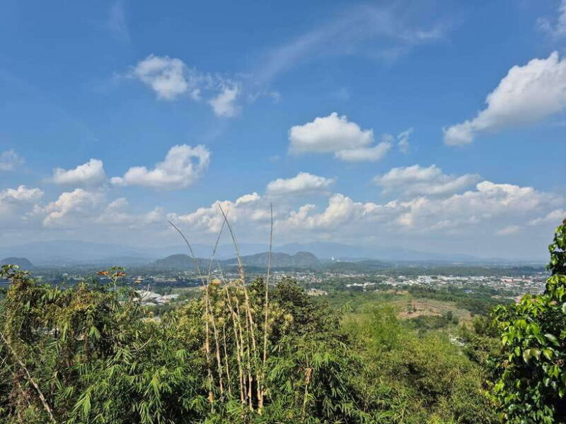 Chiang Rai : Half-Day Temple Tour in Chiang Rai (8 Am -1 Pm) - Wat Huai Pla Kang