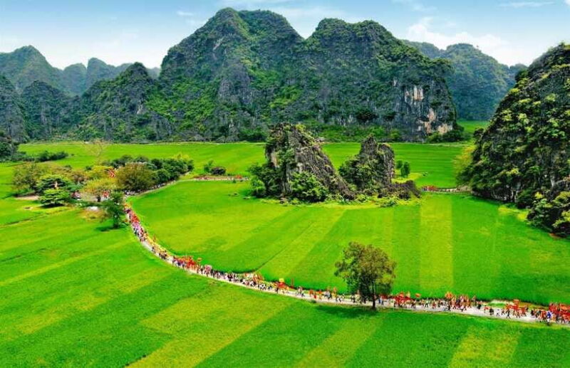 From Ha Noi: Bai Dinh Trang An Ninh Binh Tour Full Day Lunch - Múa Cave Climbing Experience