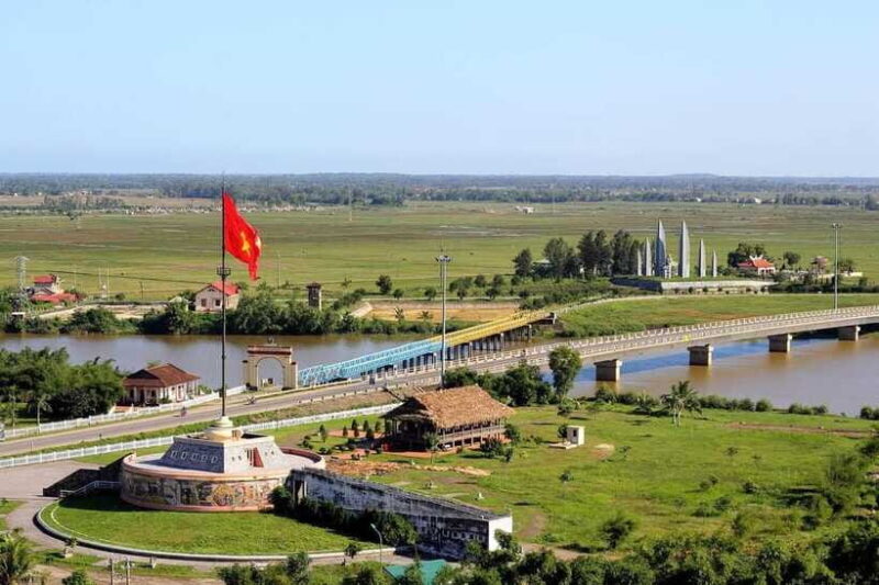 Hue: Small Group DMZ Tour 1 Day With Vinh Moc and Khe Sanh - Inclusions and Amenities