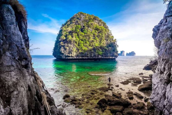 Phuket/Khao Lak: Snorkeling Trip to Phi Phi & Bamboo Islands - Tips for a Memorable Island Adventure