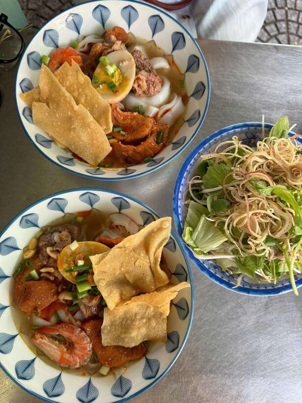 Private Street Food Motorbike Tour in Da Nang City