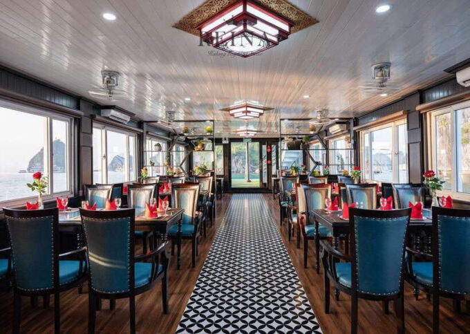 Small Deluxe Cruise in Halong Bay Day With Lunch and Sunset - Relaxation and Sunset Celebration