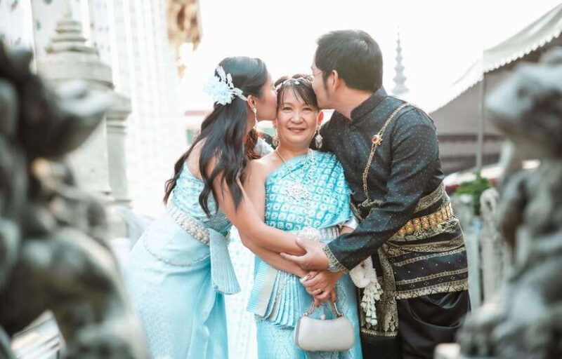 Wat Arun Photoshoot in Thai Costume: Bangkok, Thailand - Experience Highlights