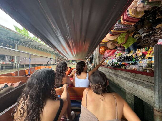 Bangkok: Damnoen Saduak Floating Market & Train Market Tour - Exploring the Maeklong Railway Market