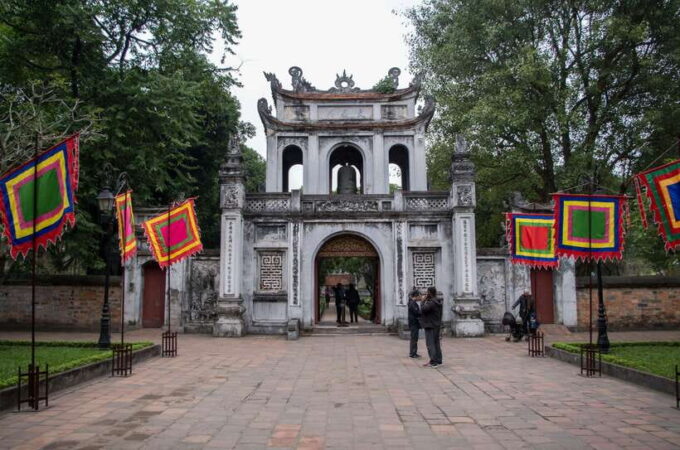 HANOI MOTORBIKING TO TOURIST ATTRACTIONS & STREET FOOD TOUR - Tips for a Memorable Experience