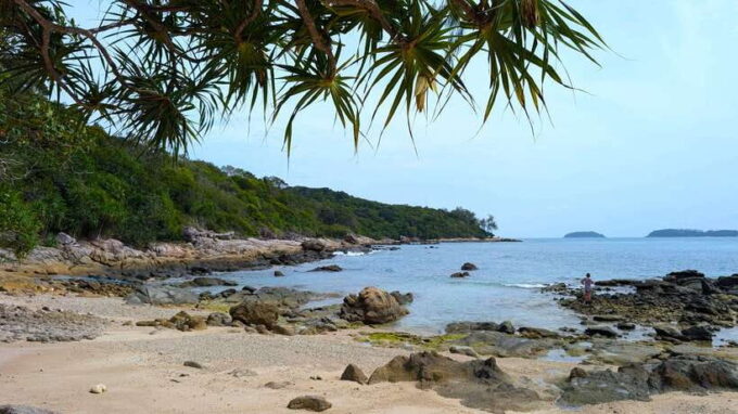 Phuket: Private Longtail Boat to Koh Hey (Coral Island) - Enjoying Water Activities