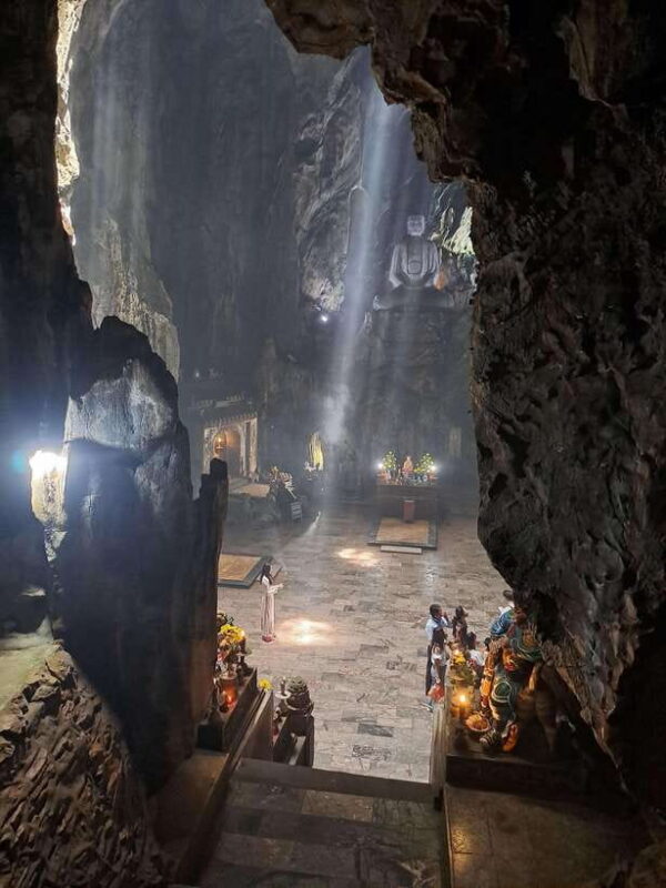 PRIVATE TOUR Marble Mountains/Caves and Lady Buddha - Exploring Marble Mountains