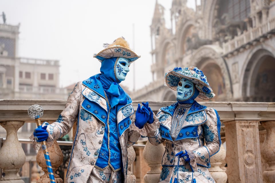 A Unique Photoshoot in Venice - Photographer Expertise and Credentials