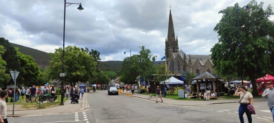 Aberdeen: Highland Heritage, Balmoral and Tartan Day Tour - The Cultural Richness of Tartan and Highland Dress