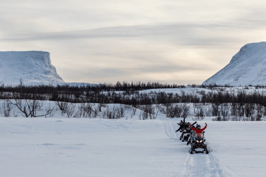 Abisko: Great Outback Snowmobile Tour with Lake Abiskojaure - What Makes This Tour Stand Out