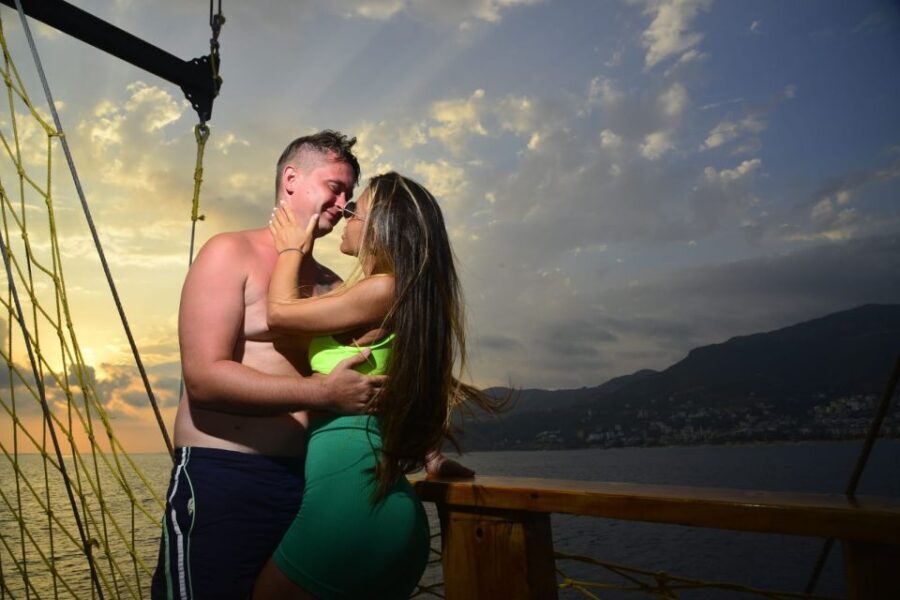 Alanya: Pirate Boat with Lunch and Unlimited Drinks - What Travelers Say: Authentic Insights