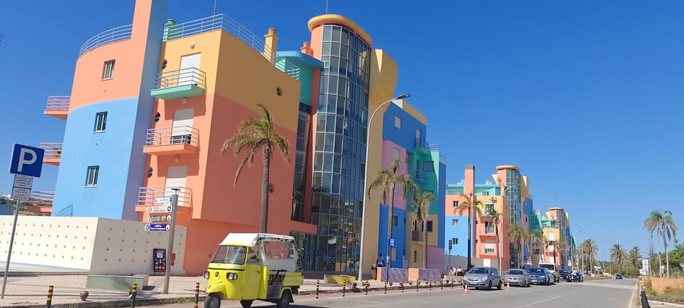 Albufeira: Albufeira Marina & west coast Tour 1.5h - Who Should Consider This Tour?