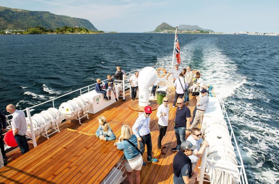 Ålesund-Geiranger-Ålesund Fjord Tour (2 hours in Geiranger) - The Practical Side: Transportation, Timing, and Value