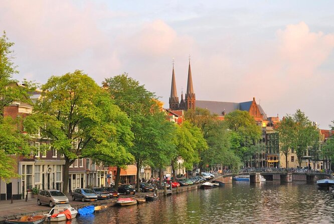 Amsterdam Canal Cruise With Live Guide and Onboard Bar - Just The Basics