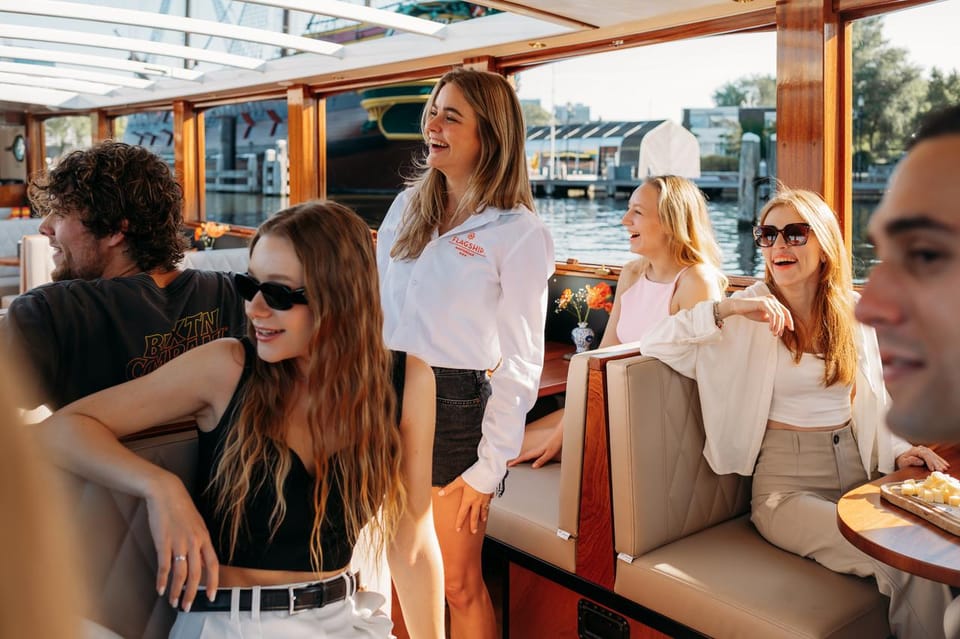 Amsterdam: Classic Boat Cruise with Optional Cheese & Wine - Detailed Breakdown of the Route and Sights