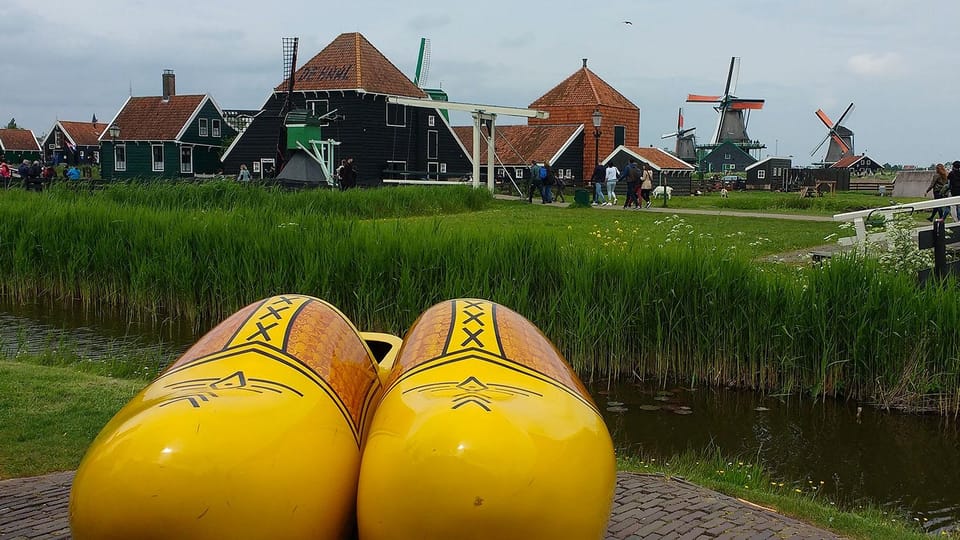 Amsterdam: Explore Zaanse Schans: Half-Day Luxury Coach Trip - The Practicalities and Tips
