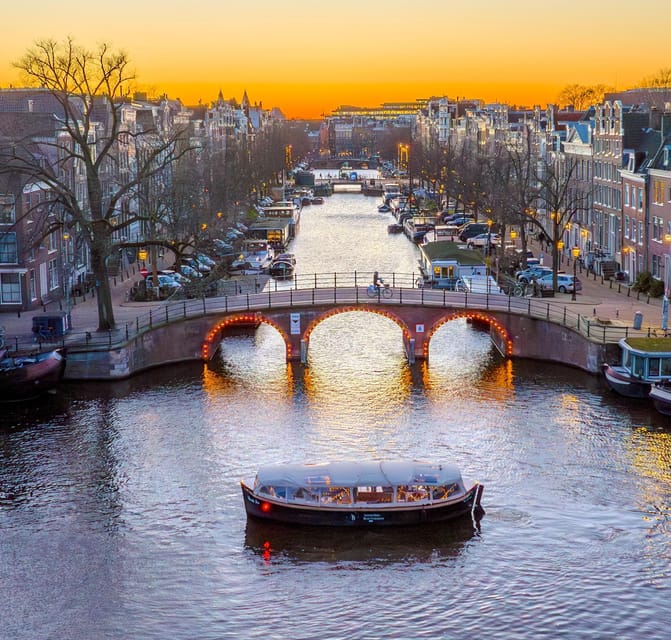 Amsterdam: Light Festival boat tour with Unlimited Drinks! - The Verdict: Who Should Consider This Tour?
