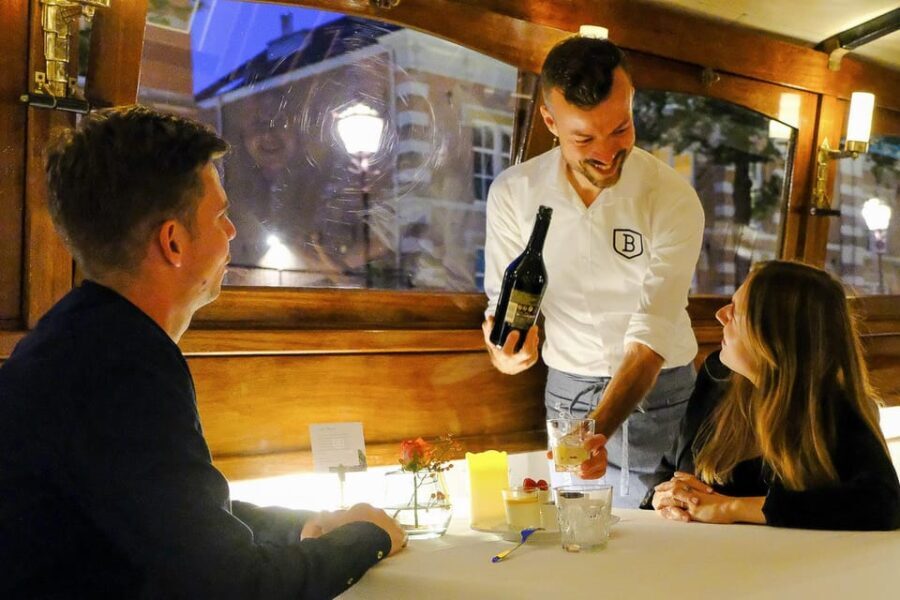 Amsterdam: Luxury Saloon Boat Cruise with 3-Course Dinner - The Itinerary and What to Expect