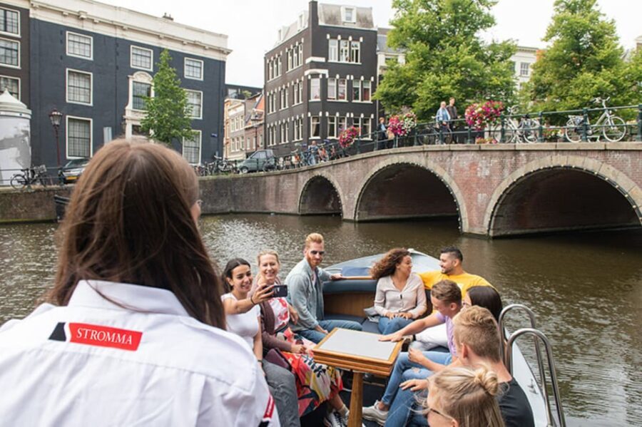 Amsterdam: Open Boat Tour of Canals with Expert Local Guide - The Itinerary: What You’ll See and Experience