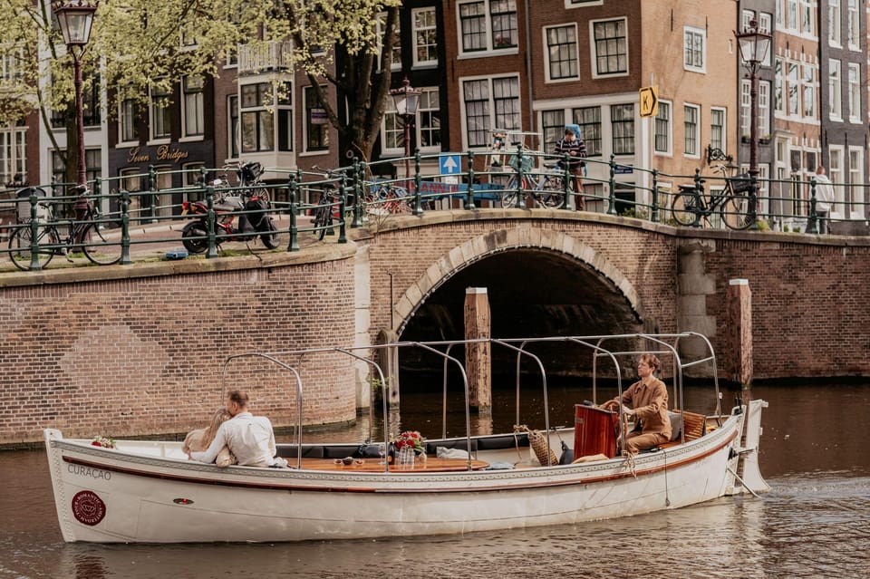 Amsterdam: Private Romantic Canal Cruise w. Prosecco/Snacks - Why Choose This Romantic Canal Cruise?