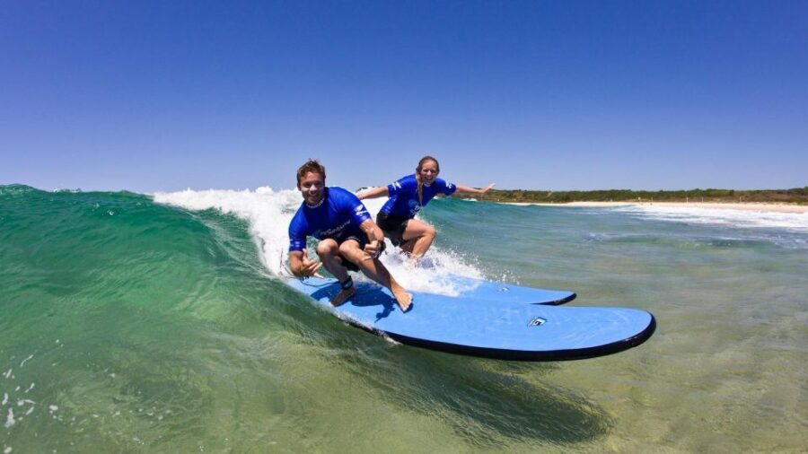 Armação de Pêra: 1:30-hour Surf Lesson for Beginners - Who Should Consider This Experience?